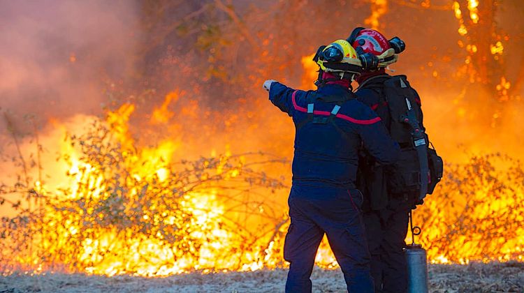 INCENDIES GÉANTS – Les flammes ont pris la direction de Bordeaux et de Sanguinet